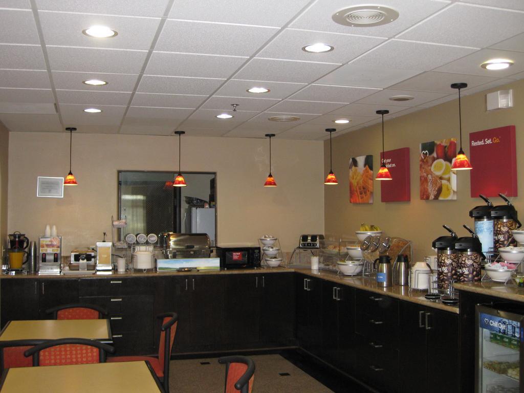 Otel Comfort Westchase Energy Corridor 3*